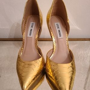 Steve MaddenWomen's Metallic Hypnotic Pump Gold